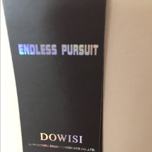 Nude top by Dowisi long sleeve top size m NWT - Picture 4 of 6